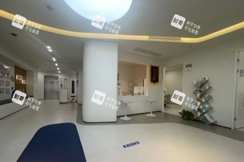 杭州朝聚眼科医院大厅环境