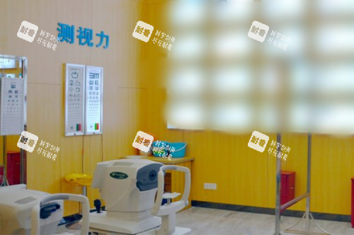 兰州普瑞眼科医院视力测试区