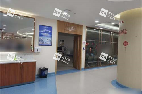 重庆佰视佳眼科医院走廊环境