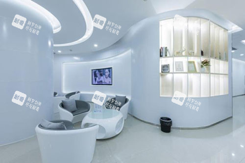 杭州清锴医疗美容大厅休息区