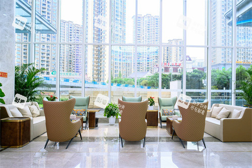 重庆星荣整形医院大厅休息区