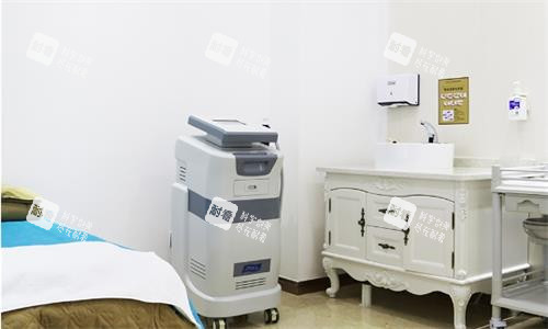 西安壹加壹整形治疗室图