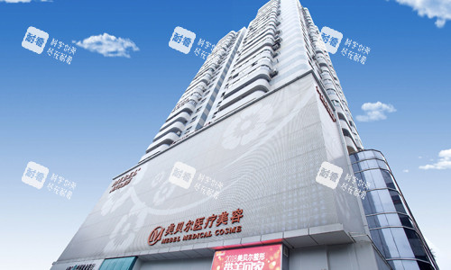 2026网评福州丰胸医院排名前十！美贝尔/海峡/名韩等机构技术优势解析，假体/自体脂肪各有专攻