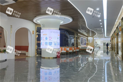 贵阳康视眼科医院大厅环境