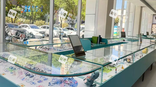 西宁爱尔眼科医院配镜区图