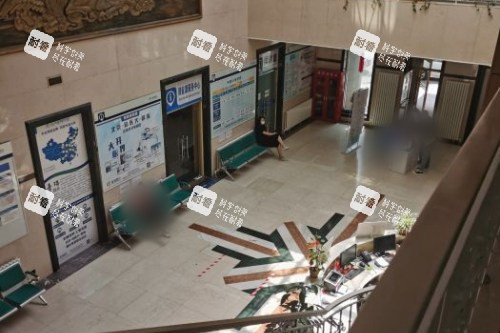 哈尔滨普瑞眼科医院一楼大厅