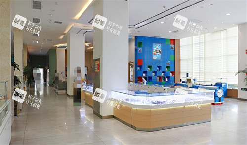 恩施慧宜眼科医院配镜区