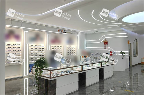 贵阳康视眼科医院配镜区展示柜