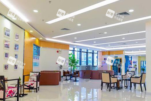 佛山华厦眼科医院等候区