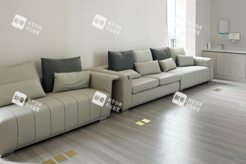 成都睛彩眼科医院休息室