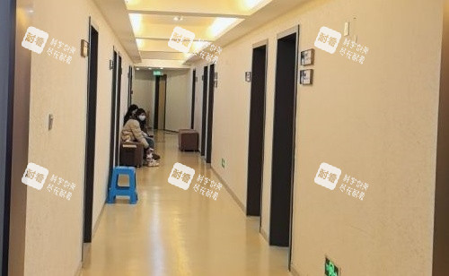 成都画美医院过道示意图