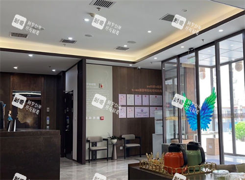 北京加减美整形医院大厅环境图