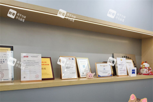 深圳瞳悦明恒裕眼科展示区