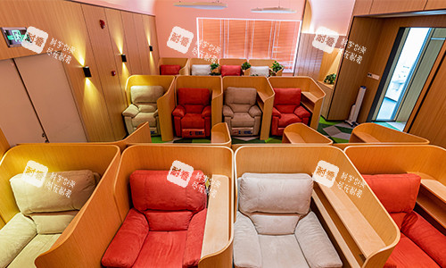 深圳黑马眼科等待区