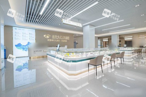 昆明华厦眼科医院配镜区