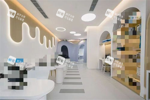重庆中新美陆眼科走廊