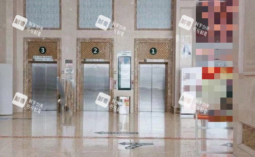 成都友谊医院电梯处环境示意图