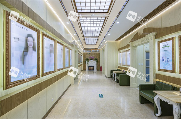 北京润美玉之光医疗美容走廊环境图