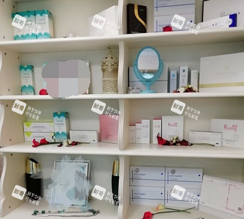 哈尔滨韩美医疗美容医院展示柜