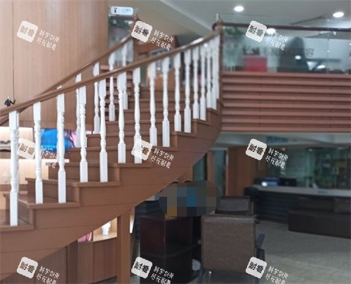 成都丝缘植发楼梯