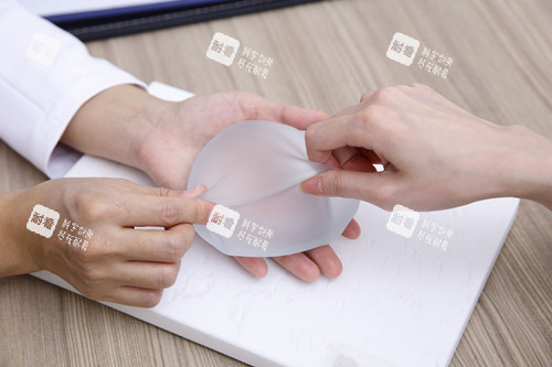 隆胸假体真实图 隆胸假体真实图