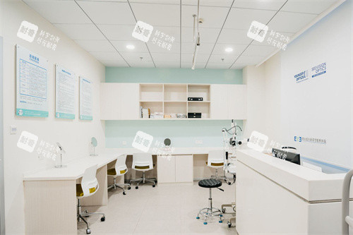 鹤山爱尔新希望眼科医院环境