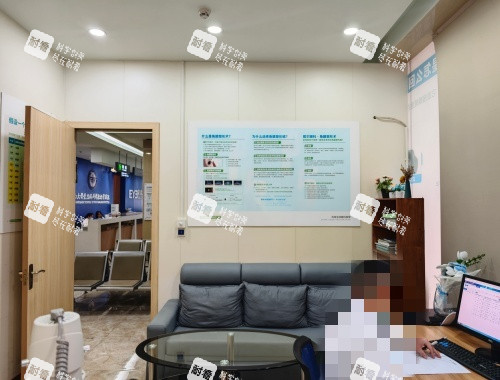 贵港爱尔眼科角塑验配室环境