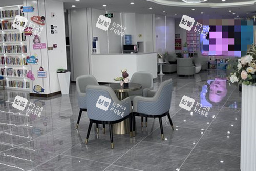 兰州维多丽亚整形医院大厅休息等待区环境