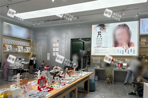 深圳瞳悦明恒裕眼科大厅环境