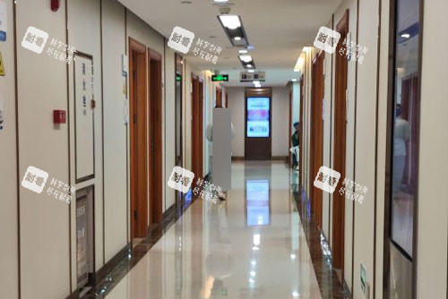 广州曙光美容医院走廊图