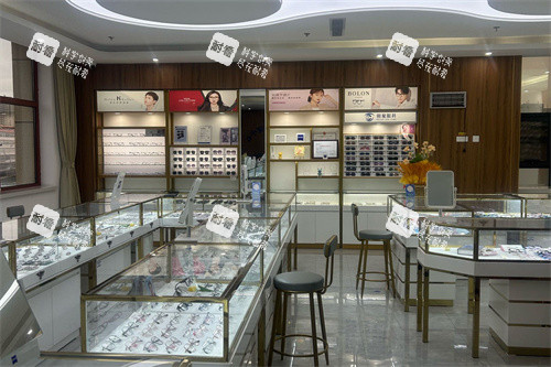 张家口朝聚眼科医院配镜区 张家口朝聚眼科医院配镜区