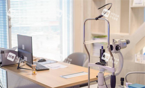 成都普瑞眼科面诊室