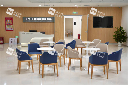 茂名爱尔眼科医院地址在哪里？附详细地址+预约电话+营业时间+交通路线，导航直达！