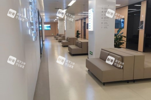 合肥普瑞眼科候诊区