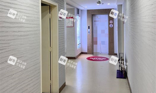 深圳瑞芙臣医疗美容走廊图