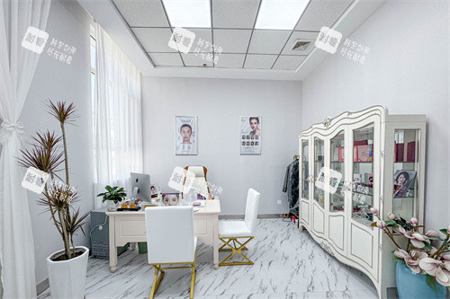 西宁华美整形医生办公室