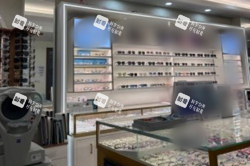 青岛福柏眼科医院配镜区 青岛福柏眼科医院配镜区