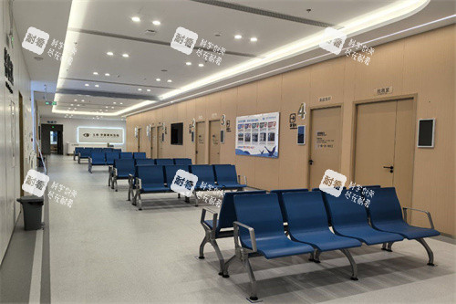 玉林华厦眼科医院等候区