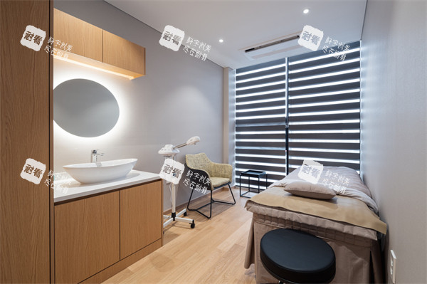 韩国济州岛NowMedi医院休息室环境图示