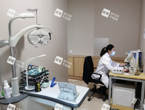 抚顺爱尔眼科1楼综合验光室 抚顺爱尔眼科1楼综合验光室