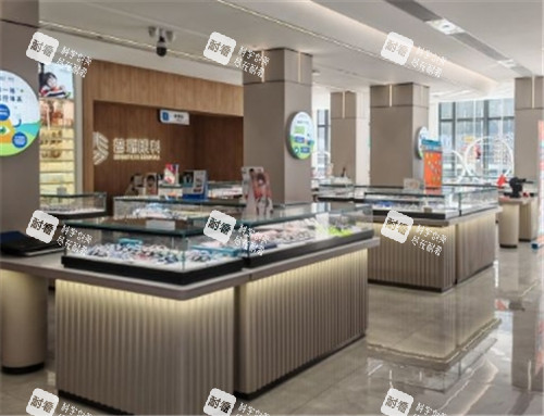 福州普瑞眼科配镜大厅