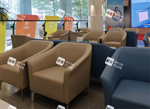 深圳普瑞眼科(星耀店)大厅部分环境 深圳普瑞眼科(星耀店)大厅部分环境