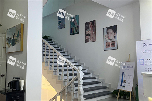 哈尔滨亿术医疗美容楼梯间 哈尔滨亿术医疗美容楼梯间