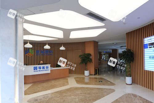 合肥普瑞眼科导医台环境