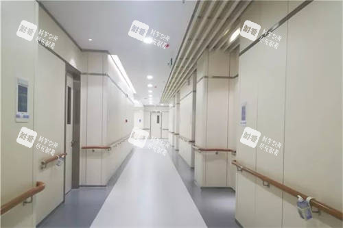 郑州奥弗克眼科走廊环境图