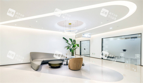 昆明雍禾植发等待