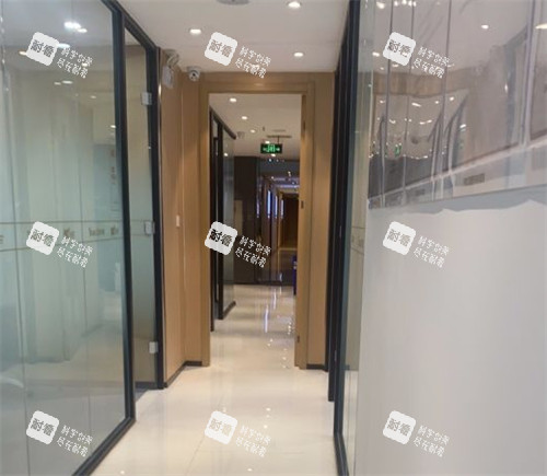 济南艺星整形的走廊图片