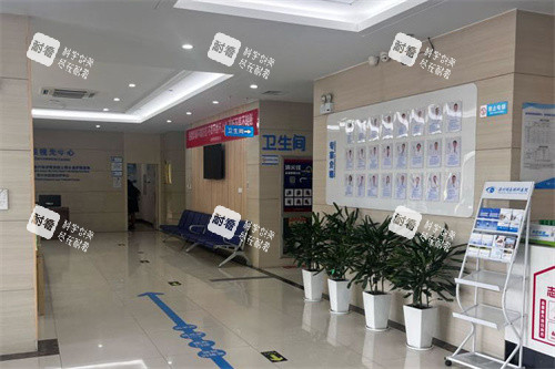 温州华厦眼科一楼大厅 温州华厦眼科一楼大厅