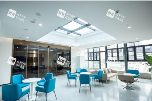 武汉普瑞眼科医院等候区