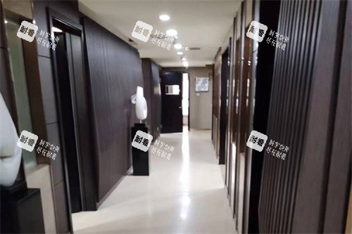 长春奥拉克医学美容诊区走廊环境